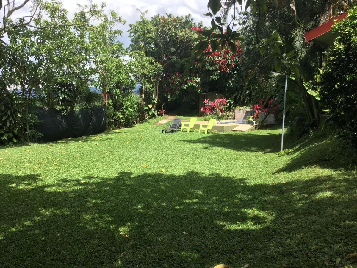 B&B Garden グレシア エクステリア 写真